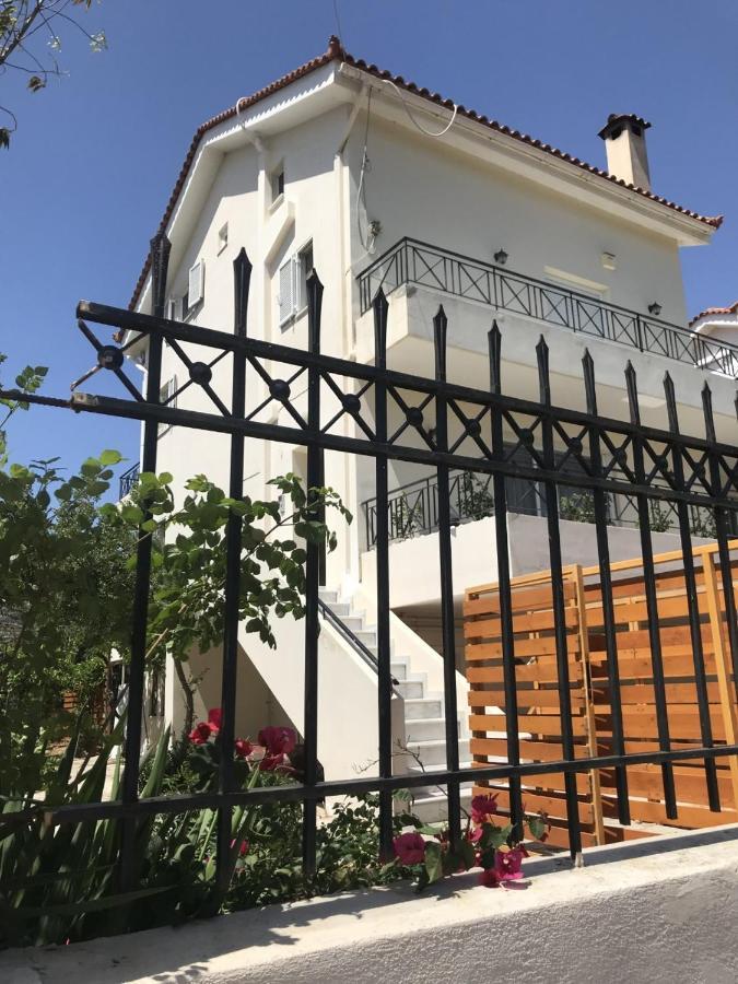 Beautiful Maisonette With A View To The Mountains And The Sea Agia Marina  Extérieur photo